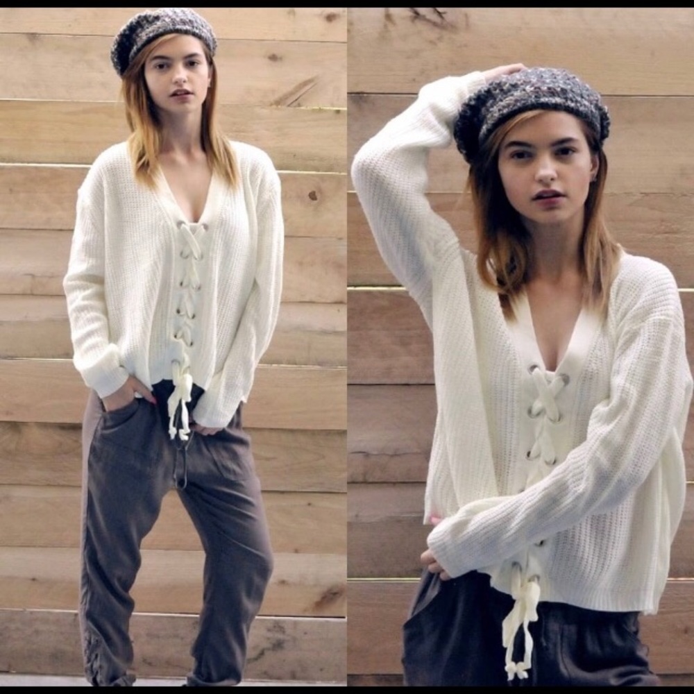 Ivory sweater - Picture 2 of 7